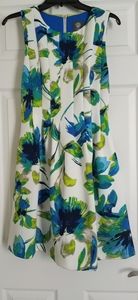 Vince Camuto, Size 6